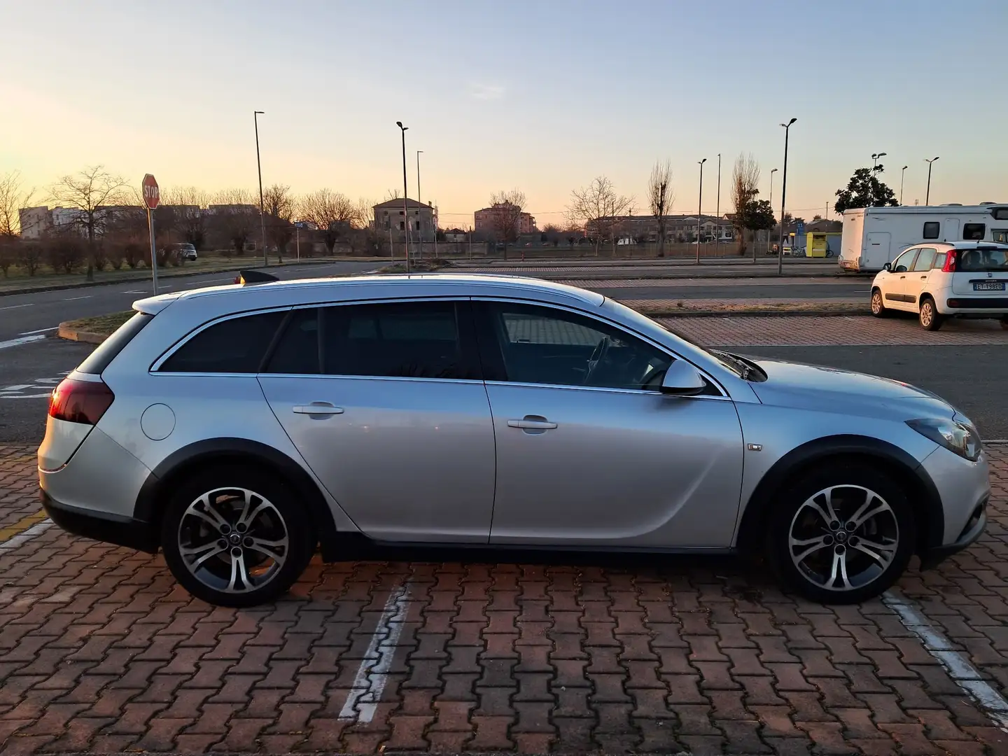 Opel Insignia Sports Tourer 2.0 cdti Cosmo Business 170cv at6 Argento - 1