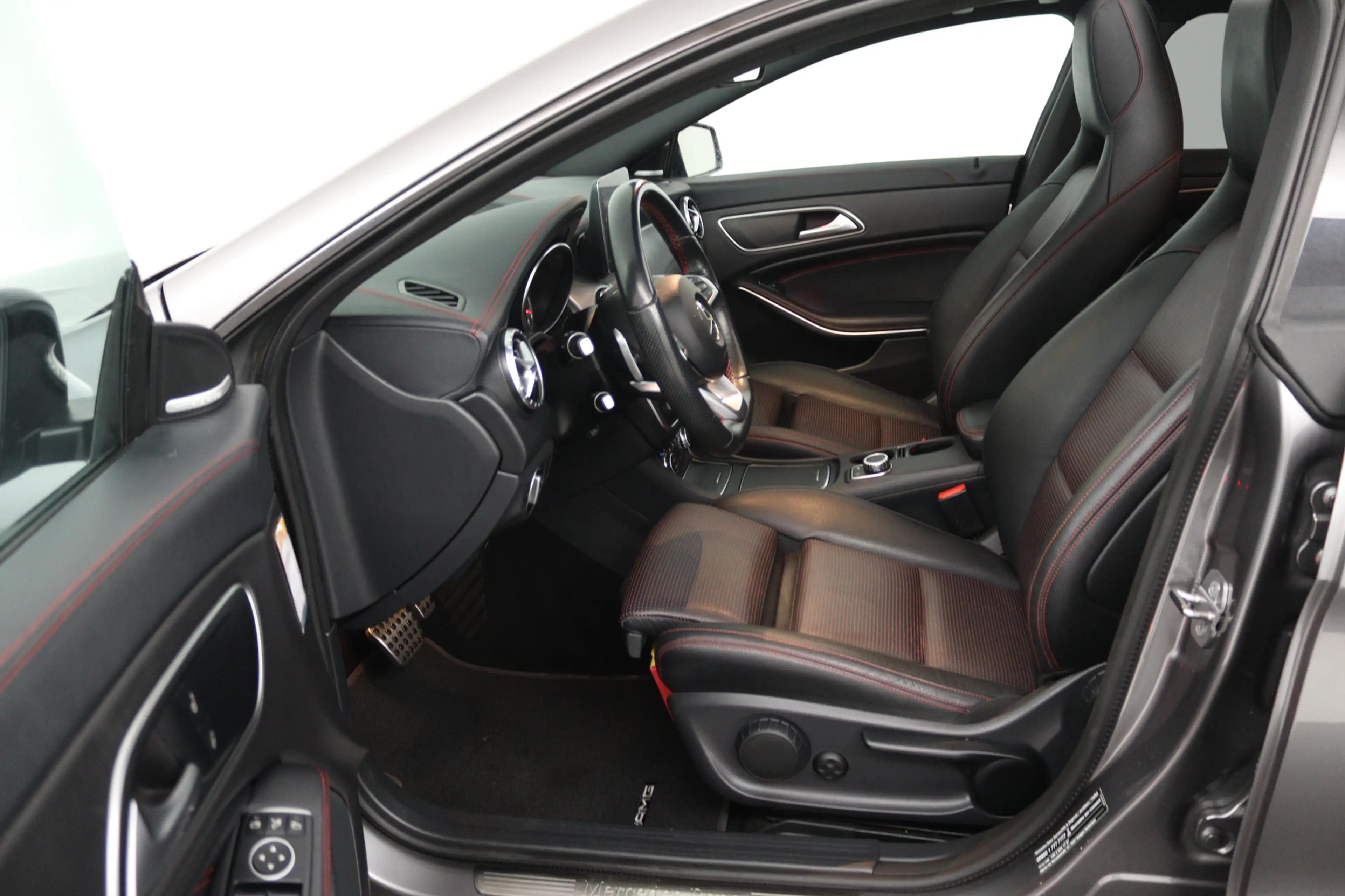 Mercedes-Benz CLA 200 Shooting Brake Prestige (PANORAMADAK, STOELVERWARM — photo 21