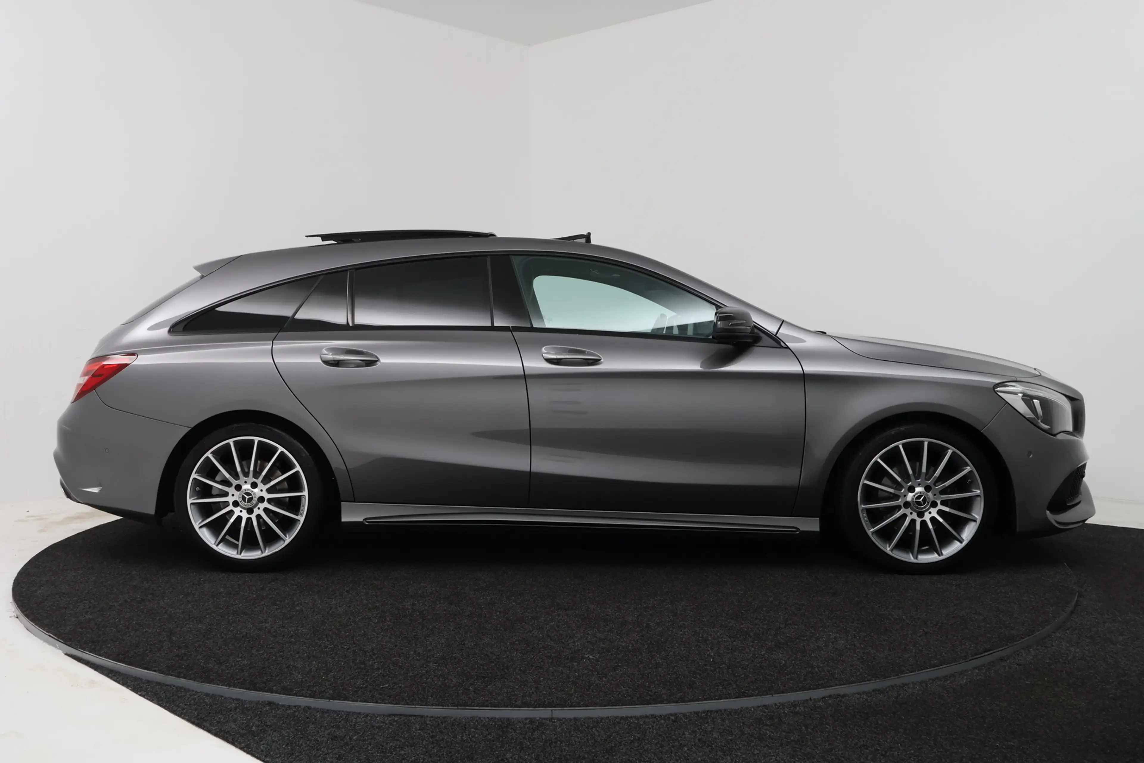 Mercedes-Benz CLA 200 Shooting Brake Prestige (PANORAMADAK, STOELVERWARM — photo 16