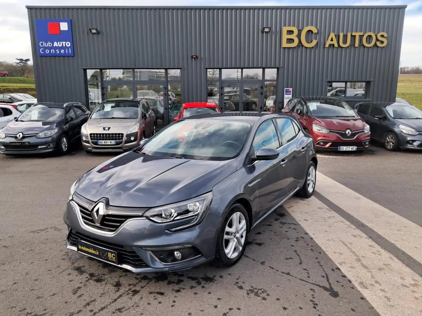 Renault Megane Mégane 1.2 Energy TCe - 100  IV BERLINE Life PHASE 1 Gris - 1