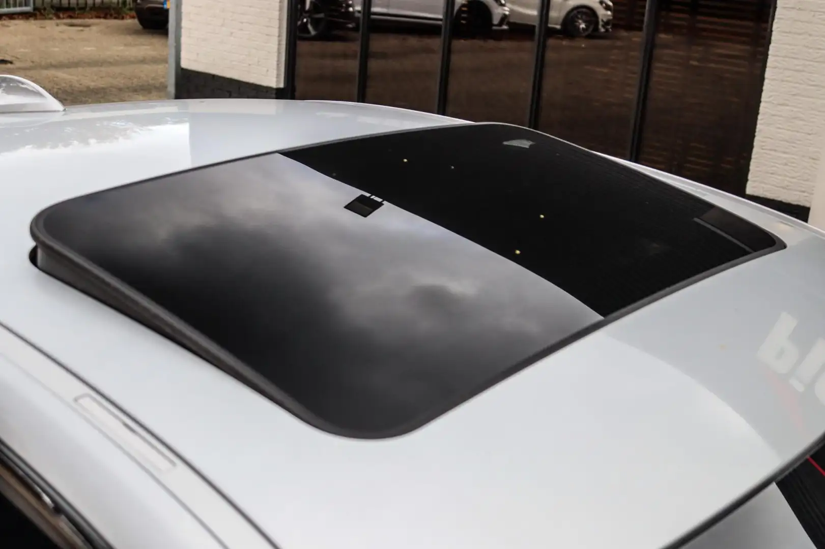 BMW 335 3-serie 335i M-Pakket NAP FACELIFT PANO H&K CAMERA Gris - 2