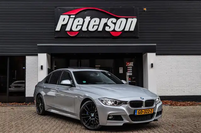 BMW 335 3-serie 335i M-Pakket NAP FACELIFT PANO H&K CAMERA