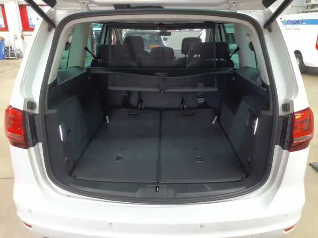 Volkswagen Sharan view 15