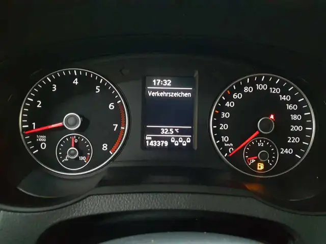 Volkswagen Sharan view 11