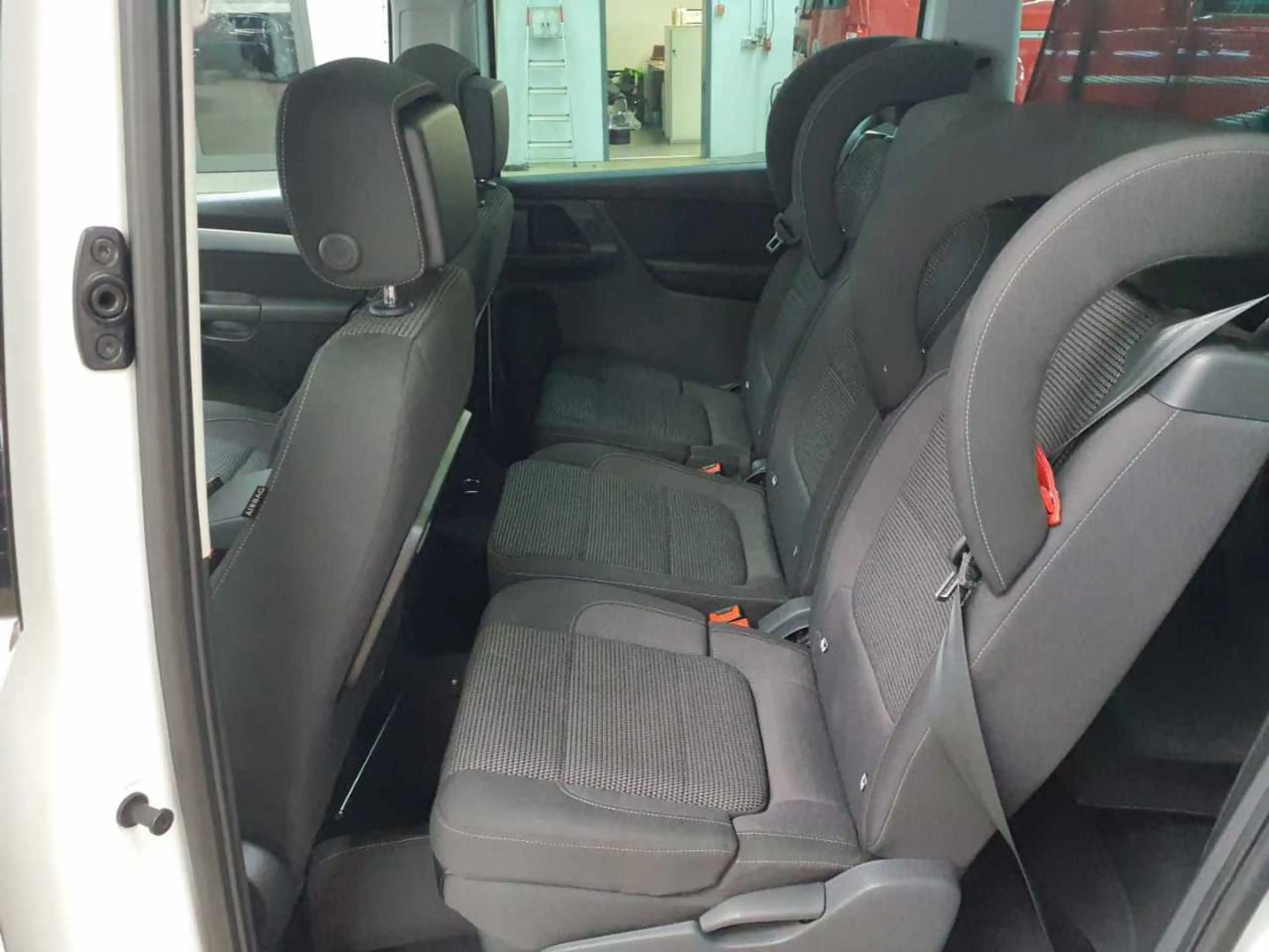 Volkswagen Sharan 1.4 TSI Comfortline 7 Si. PANO AHK — photo 14