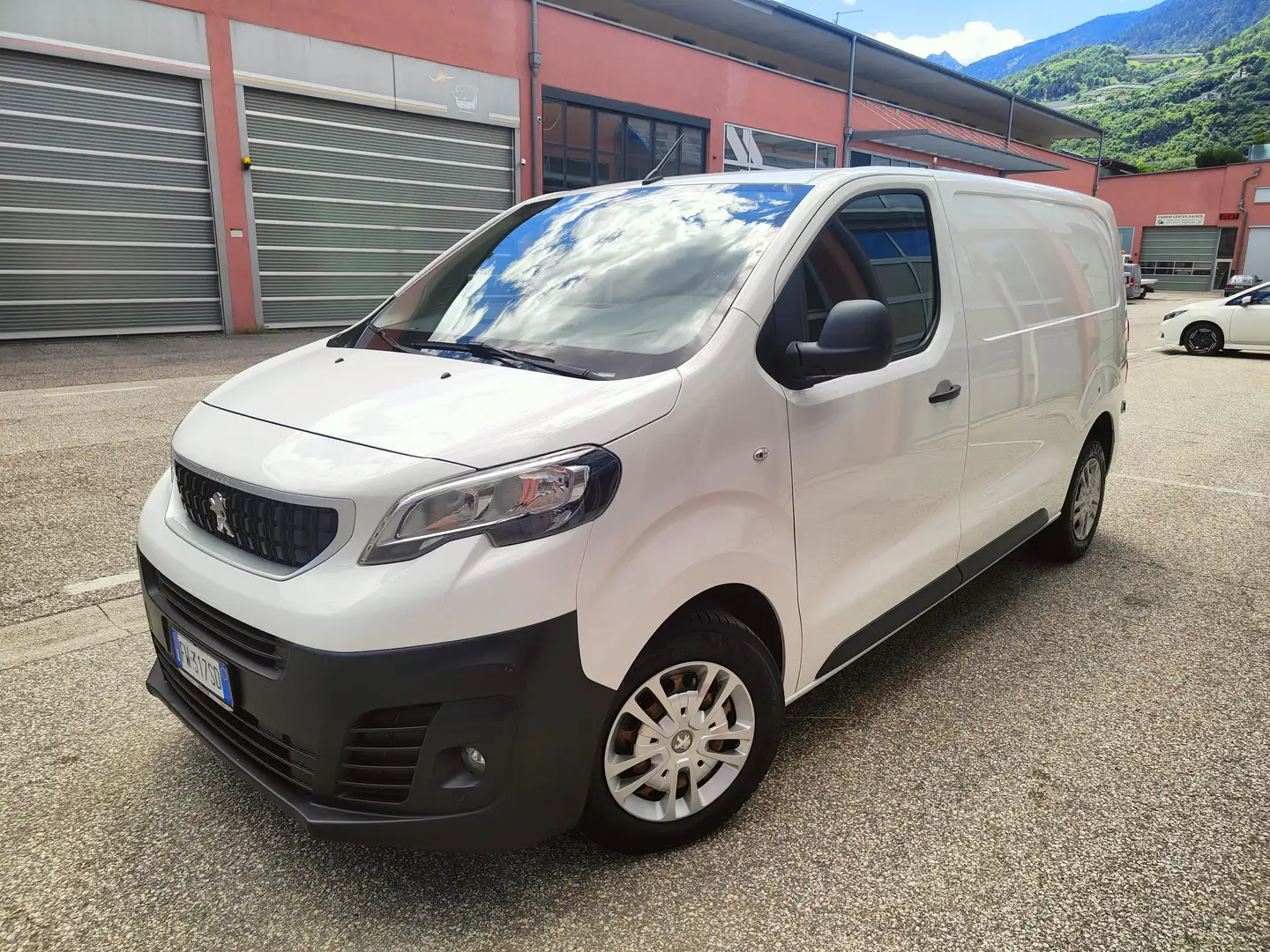 Peugeot Expert 2.0 HDi 122 Bianco - 1