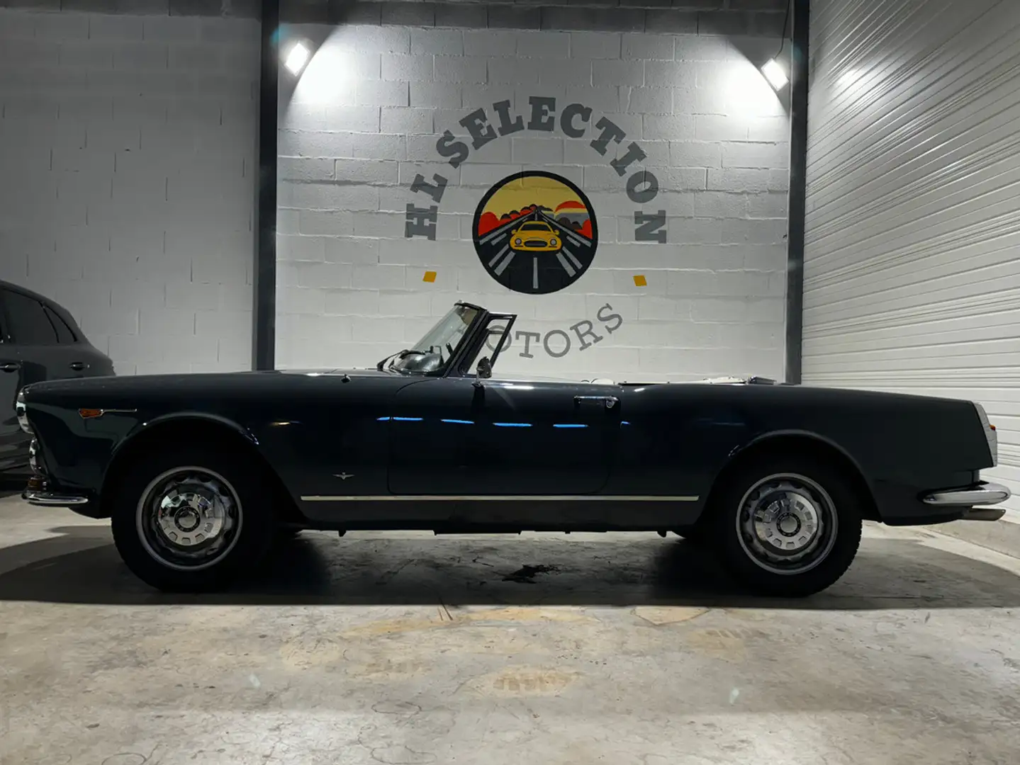 Alfa Romeo Spider 2600 Touring RESTAURATION TOTALE GARANTIE 12 MOIS Gris - 2