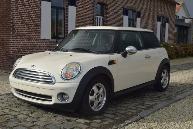 MINI One 1.4i - AIRCO DIGITAL - TOIT PANORAMIQUE