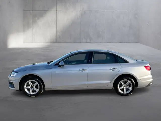 Audi A4 view 3