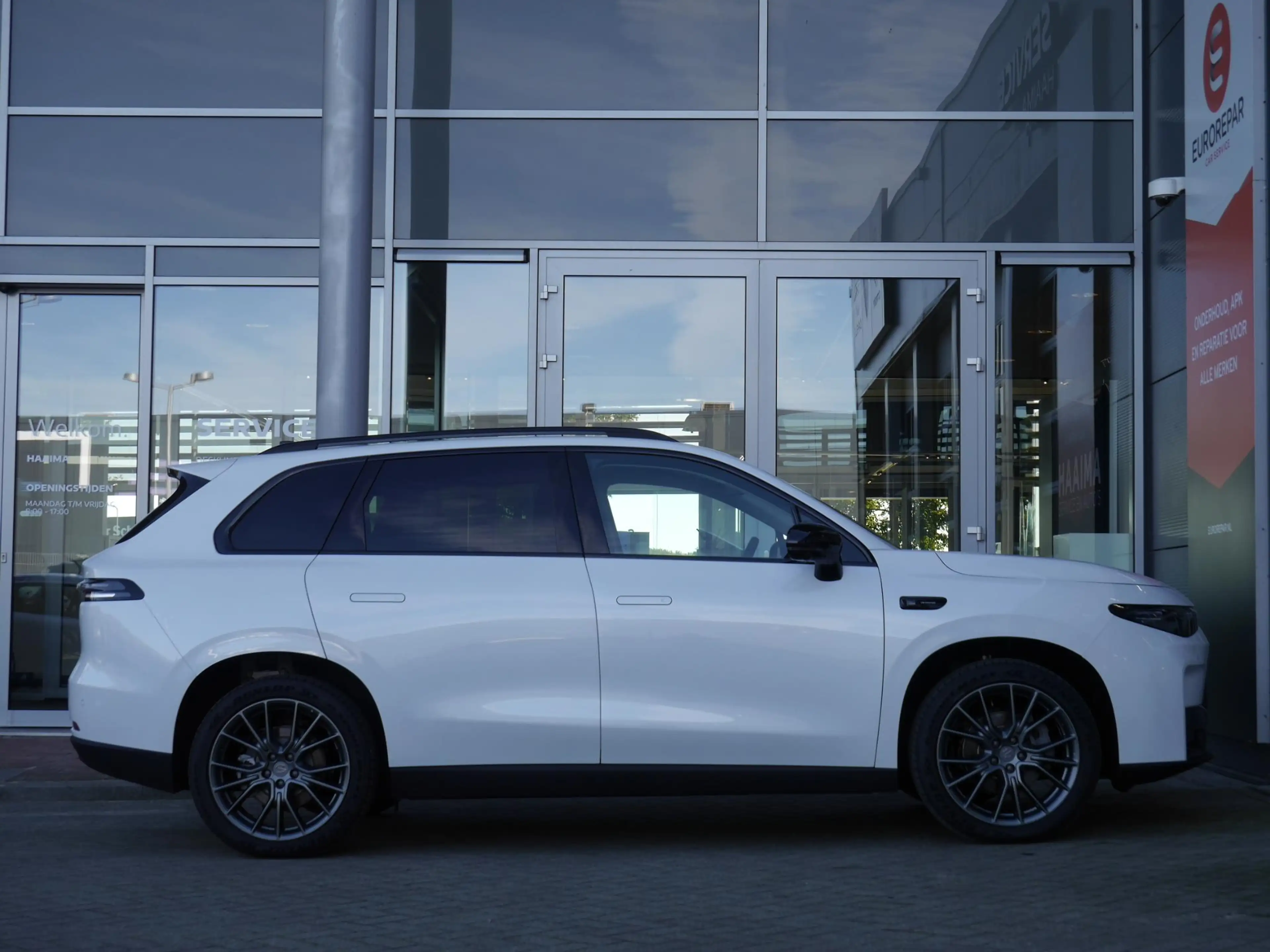 Leapmotor C10 REEV Design 28.4 kWh | 1500 trekgewicht | Nieuw ui — photo 6