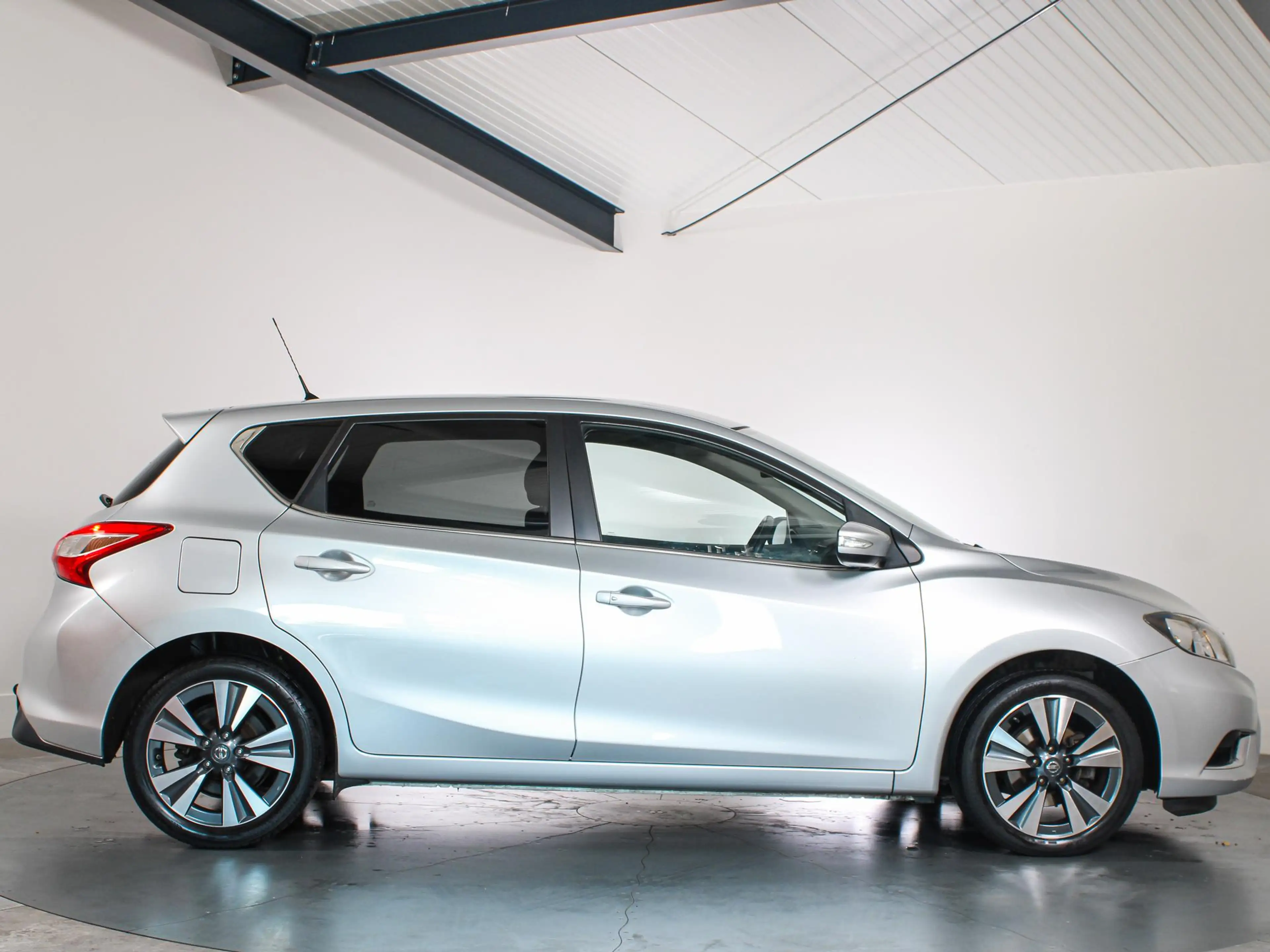 Nissan Pulsar 1.2 DIG-T Connect Edition Cruise Control, Keyless — photo 21