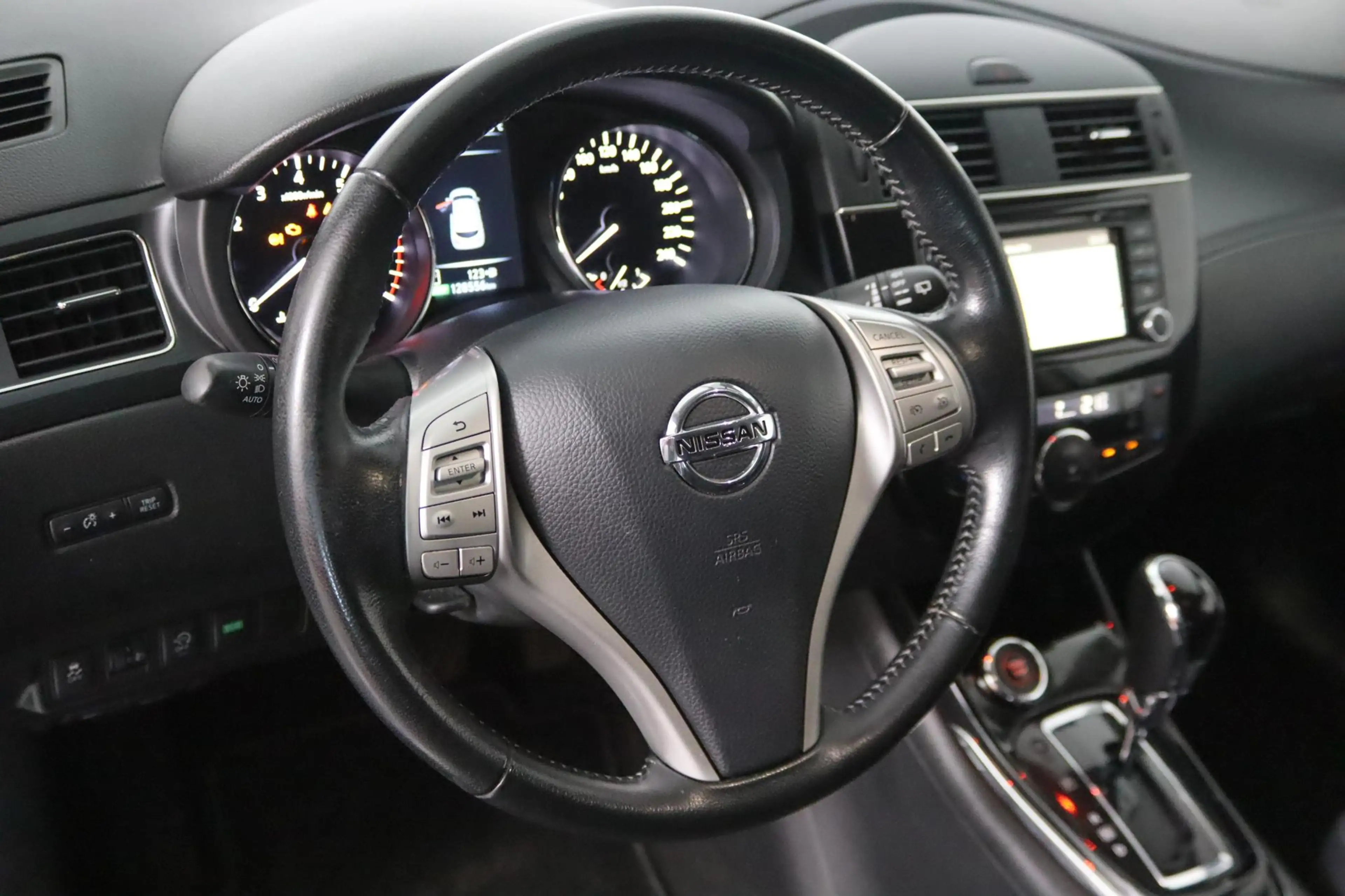 Nissan Pulsar 1.2 DIG-T Connect Edition Cruise Control, Keyless — photo 28