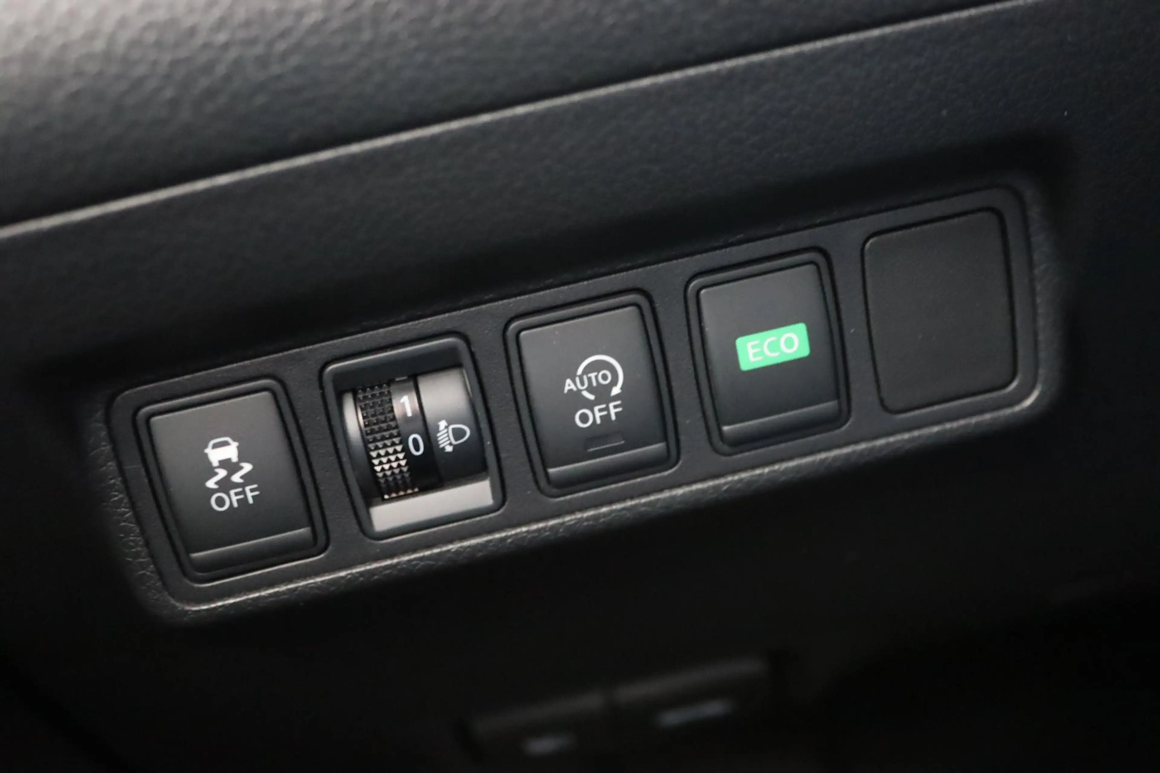 Nissan Pulsar 1.2 DIG-T Connect Edition Cruise Control, Keyless — photo 27