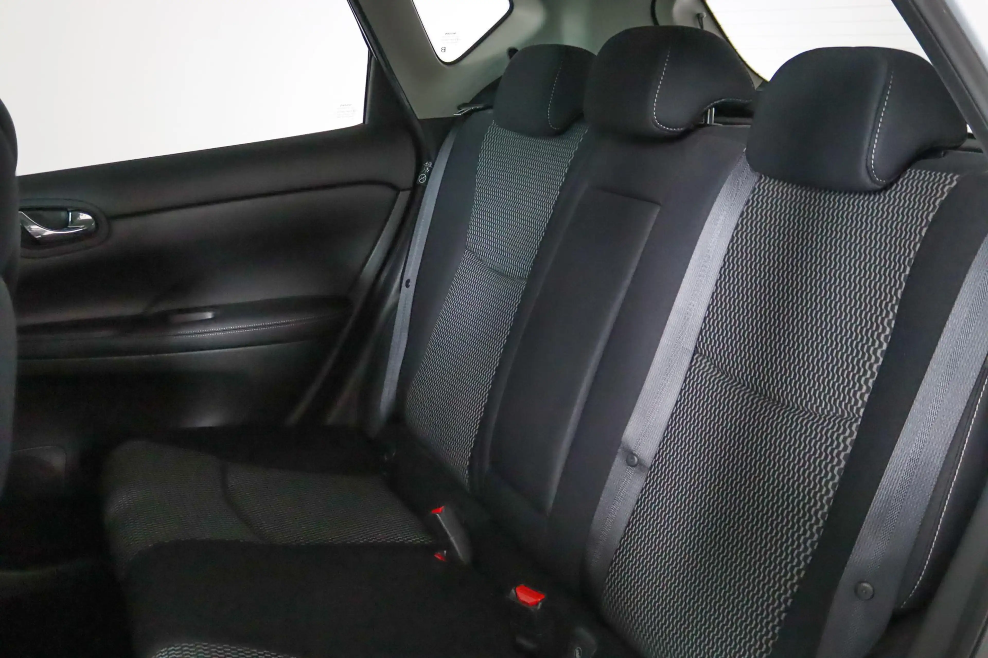 Nissan Pulsar 1.2 DIG-T Connect Edition Cruise Control, Keyless — photo 5