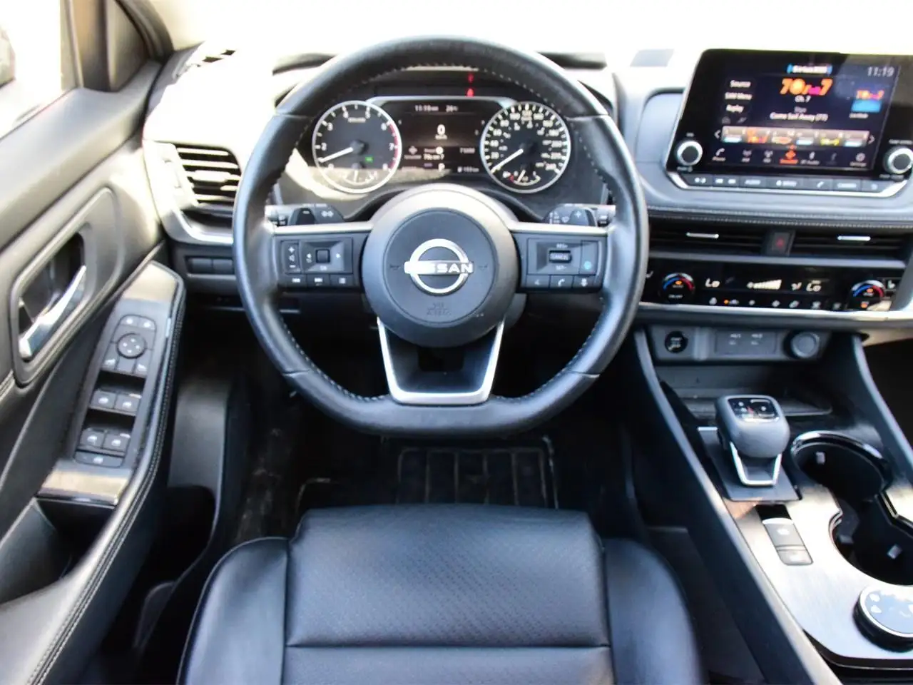 Nissan Rogue fotografie Nissan Rogue