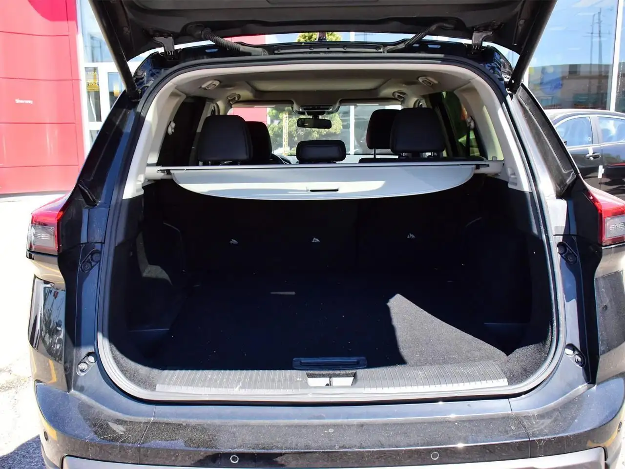 Nissan Rogue fotografie Nissan Rogue