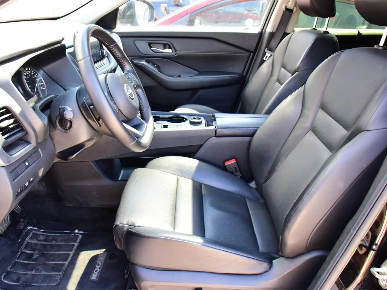Nissan Rogue fotografie Nissan Rogue