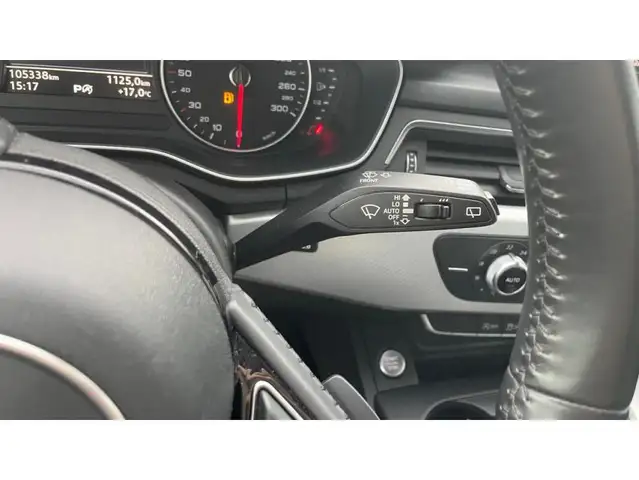 Audi A4 view 12