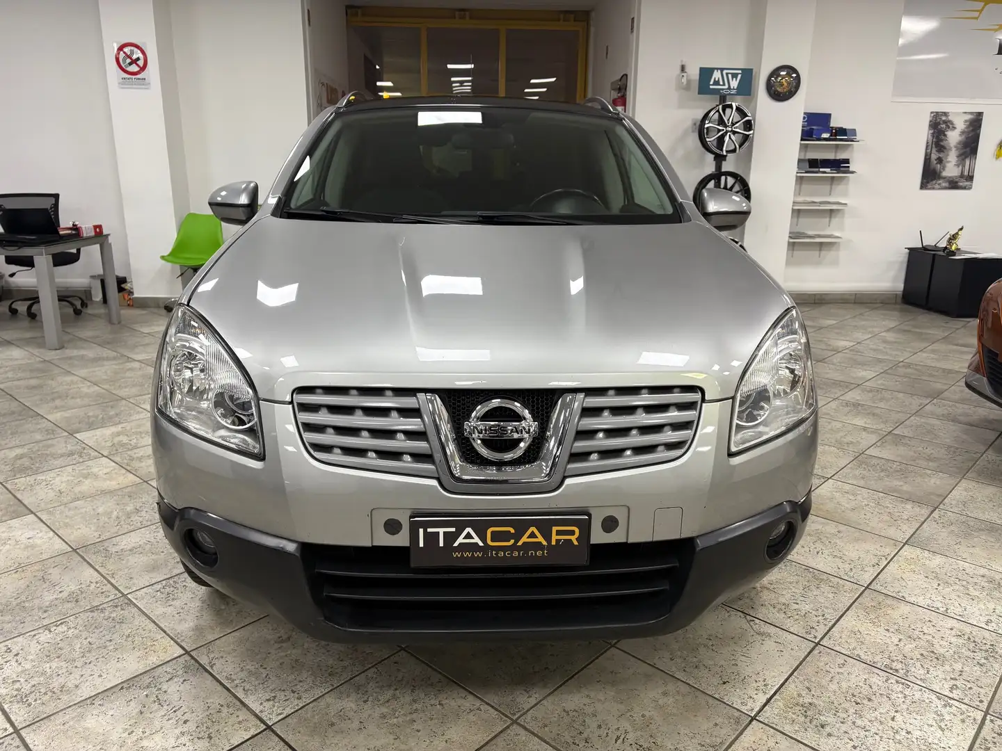 Nissan Qashqai 2.0 16v N-Tec Silber - 2