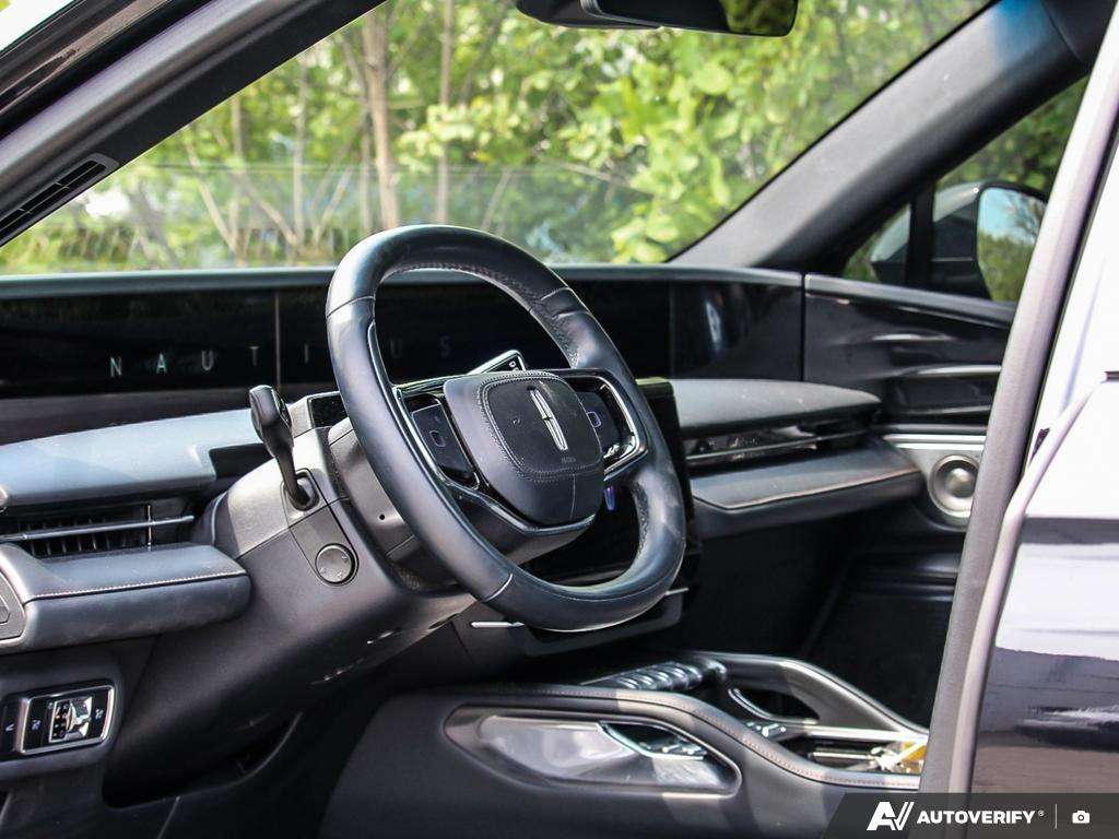 used 2024 Lincoln Nautilus car, priced at $49,550