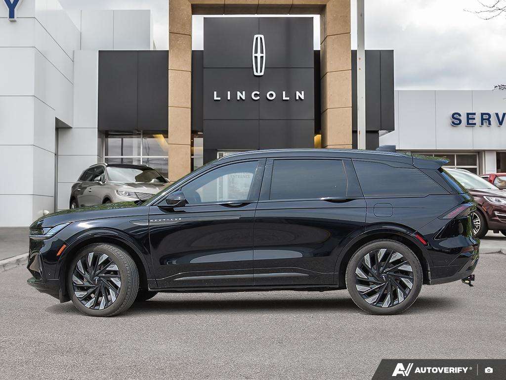 used 2024 Lincoln Nautilus car, priced at $49,550