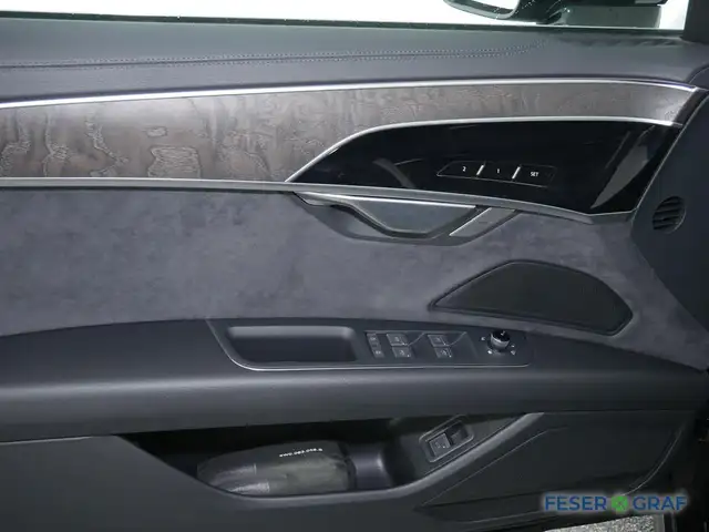 Audi A8 view 8