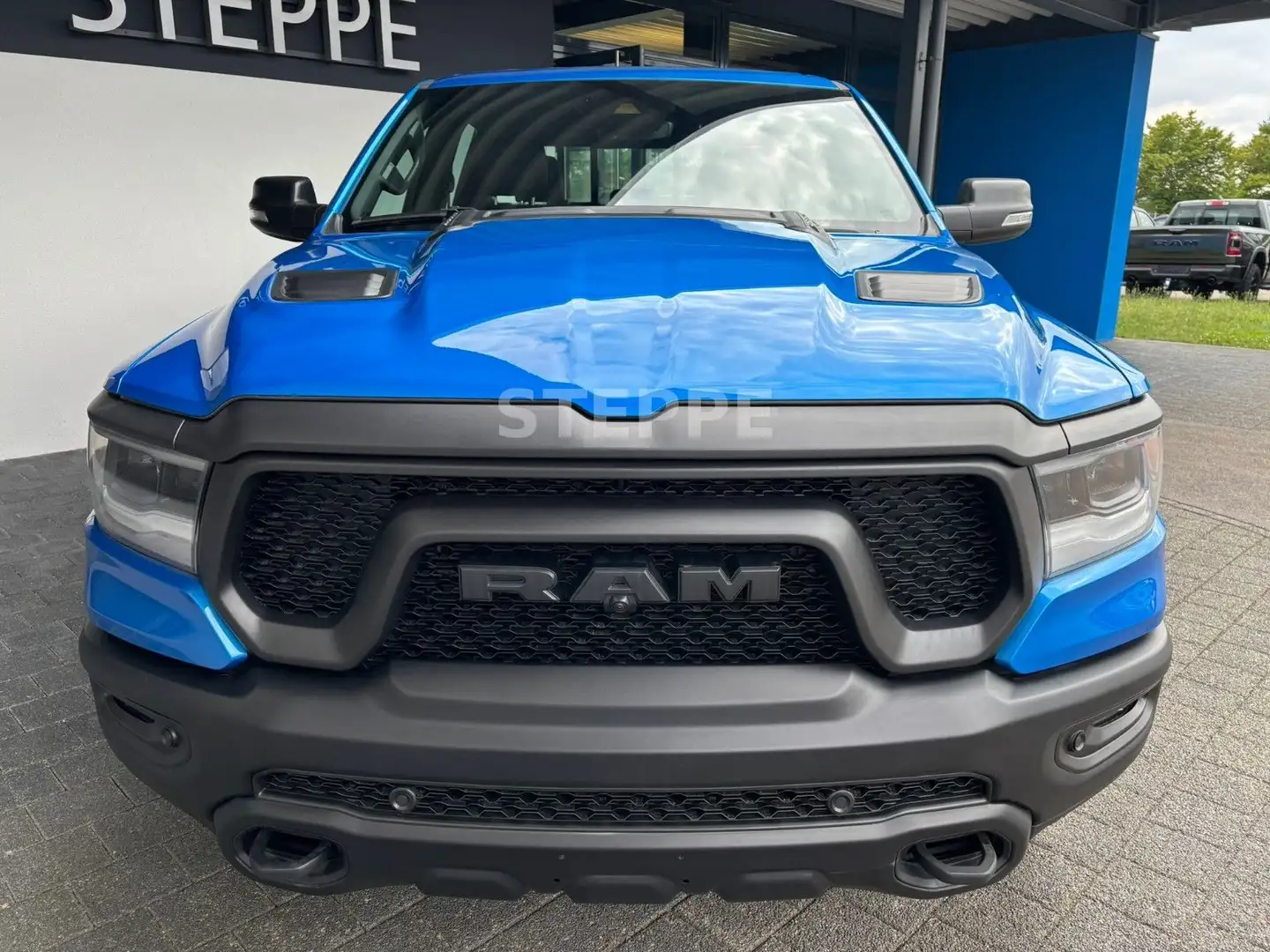 Dodge RAM 1500 REBEL 5,7V8 LPG NIGHT ACC, Luftfed,360° Blau - 2