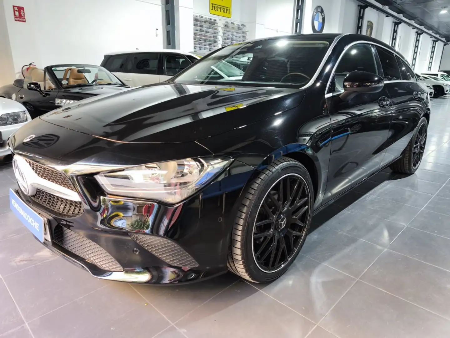 Mercedes-Benz CLA 200 Shooting Brake Noir - 2