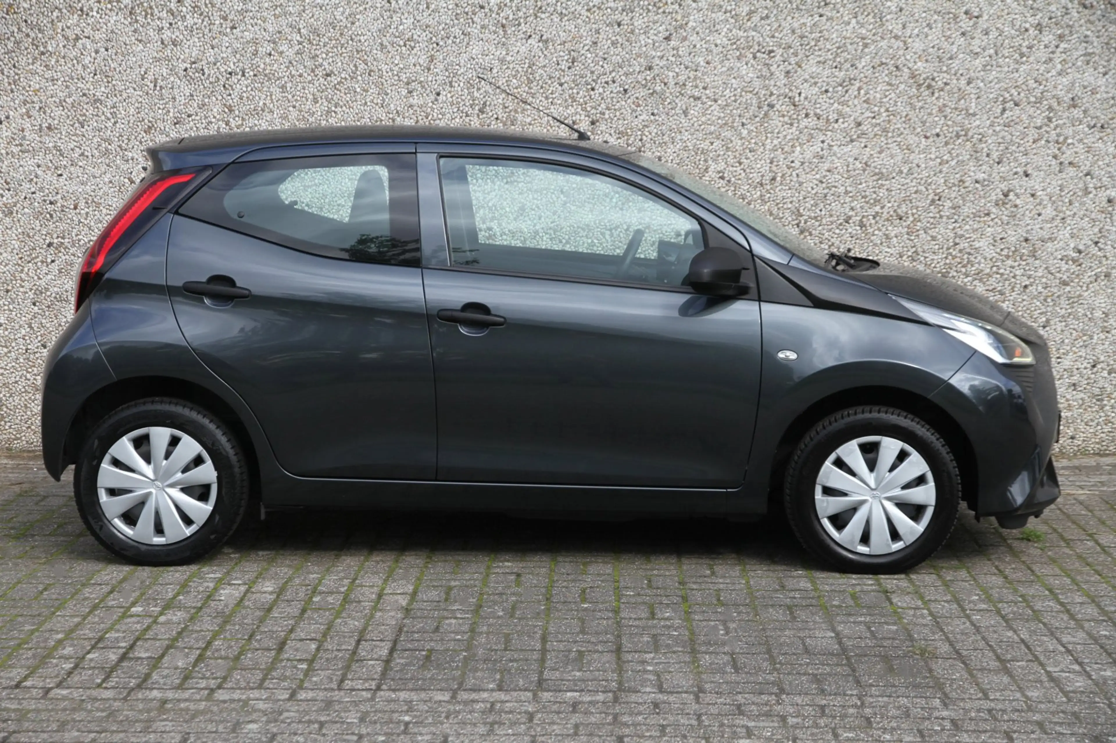Toyota Aygo 1.0 VVT-i x-fun / Van 1e eigenaar / Airco / Elektr — photo 8