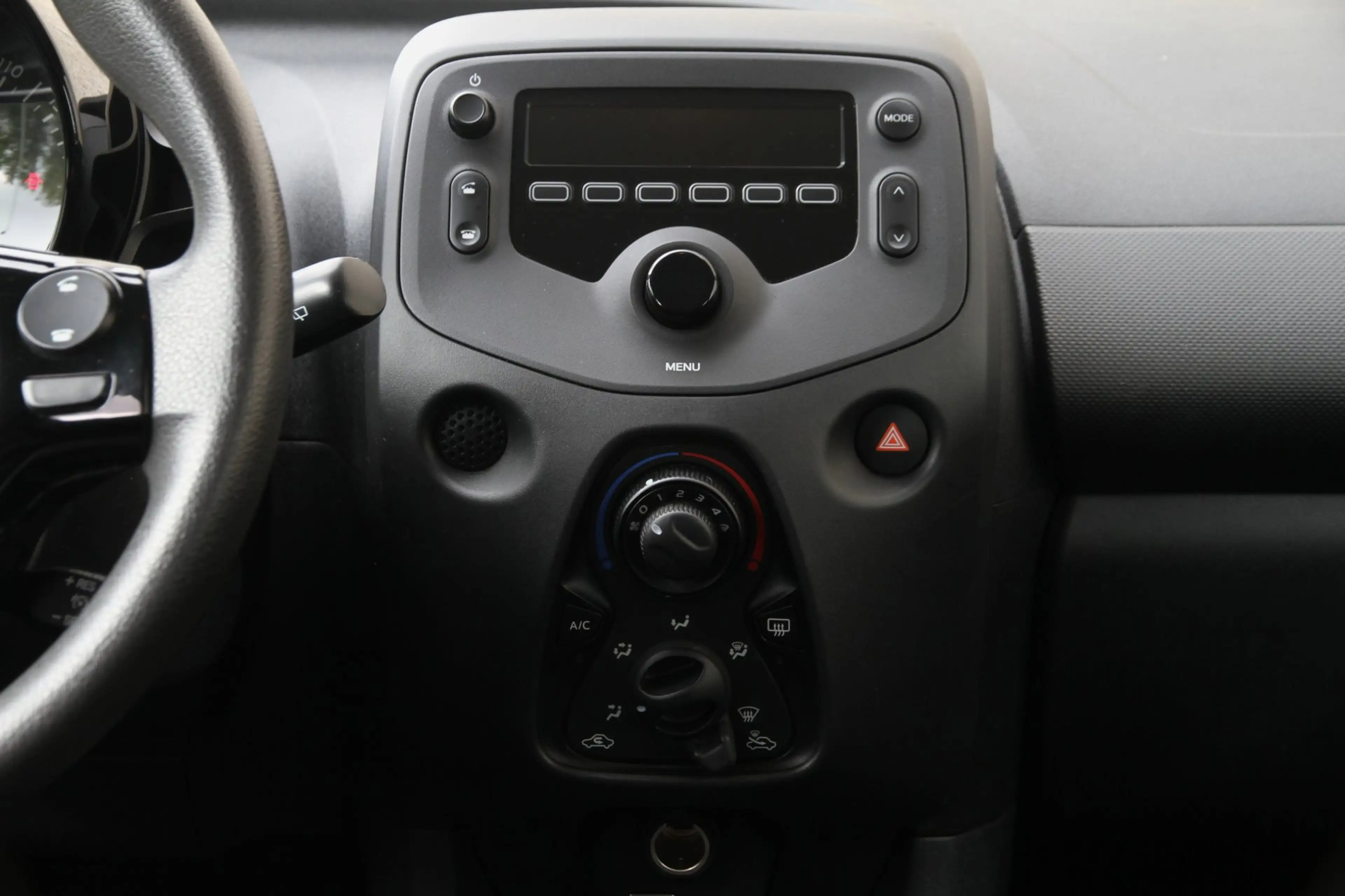 Toyota Aygo 1.0 VVT-i x-fun / Van 1e eigenaar / Airco / Elektr — photo 13