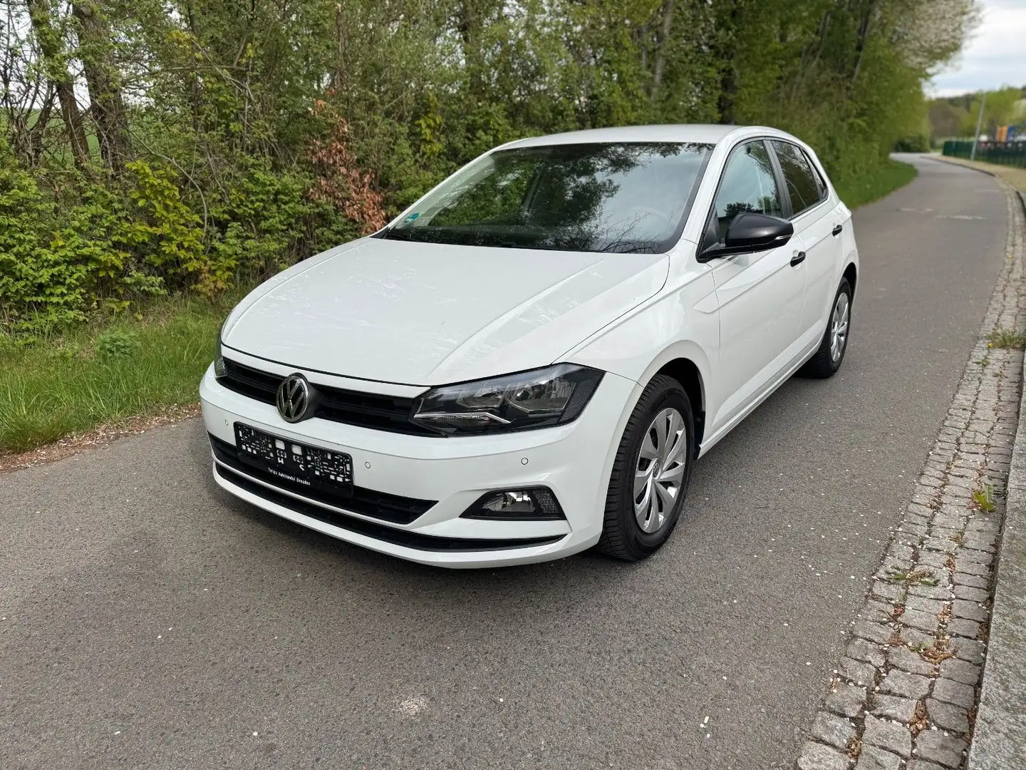 Volkswagen Polo VI Trendline Blanc - 1