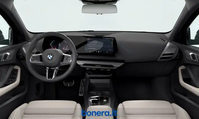 BMW 1 Series view 3