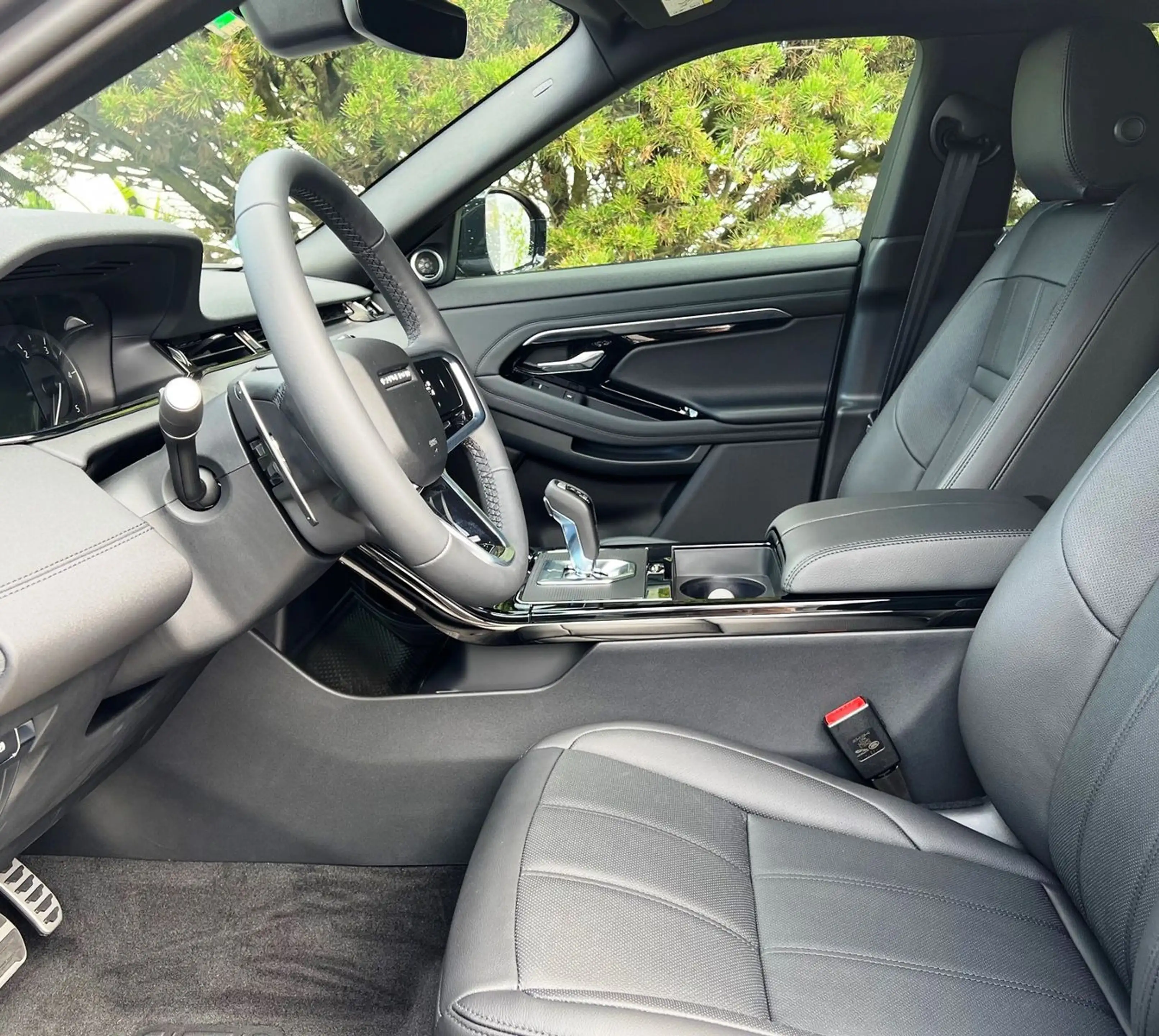 Land Rover Range Rover Evoque AWD D165 R-Dynamic RFK Leder — photo 7