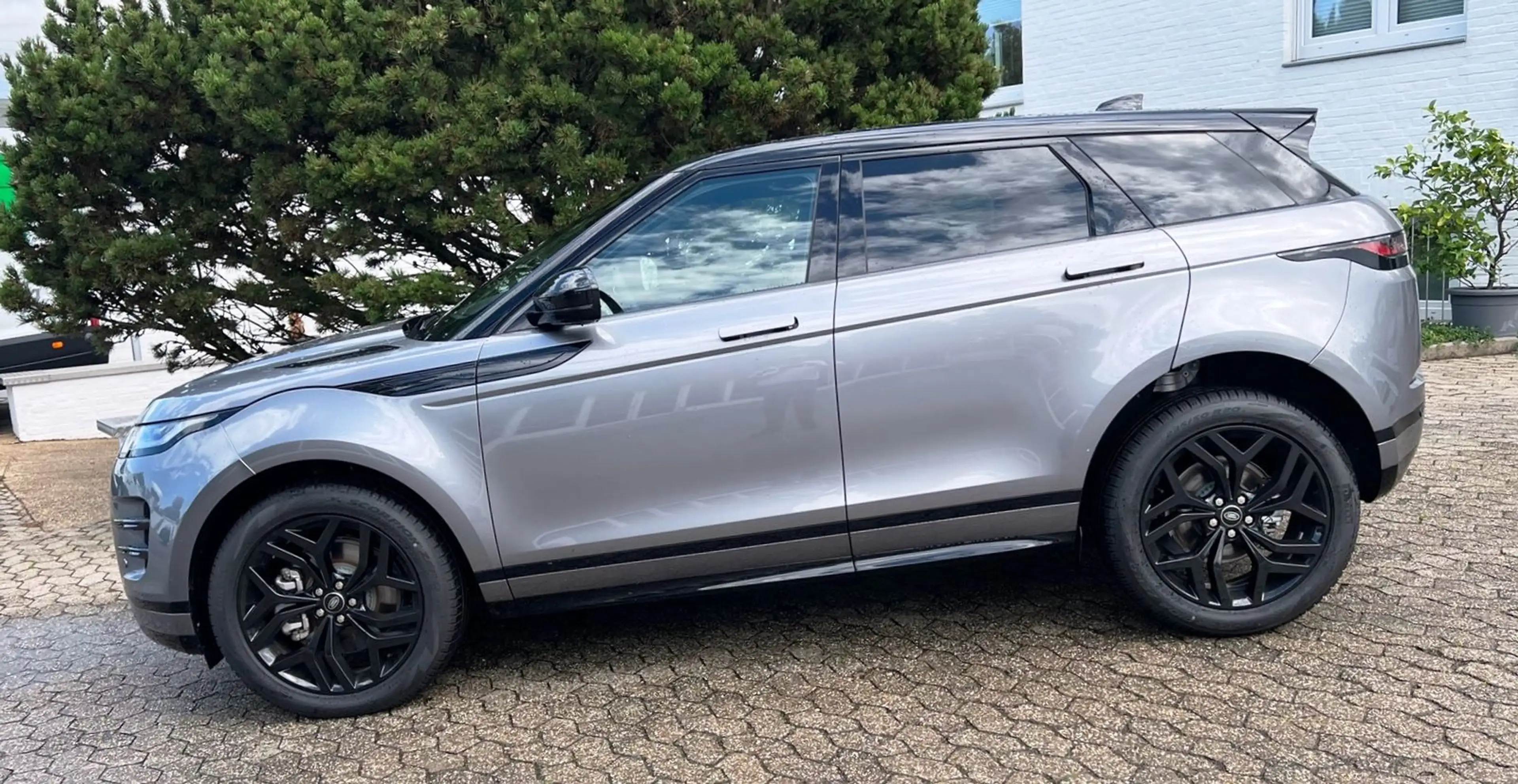 Land Rover Range Rover Evoque AWD D165 R-Dynamic RFK Leder — photo 3