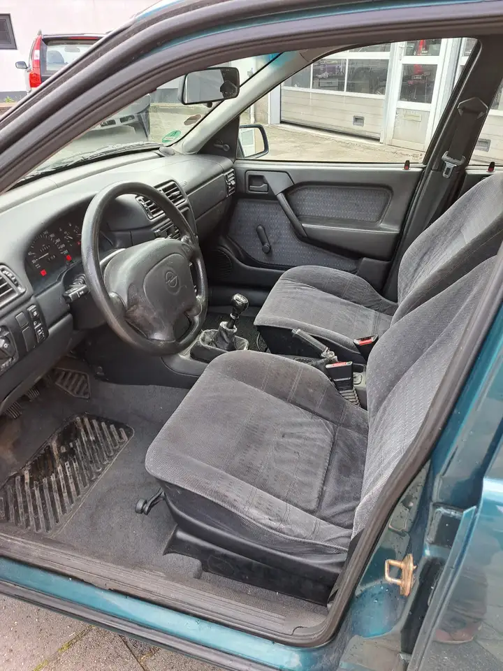 Opel Vectra GL, foto 9