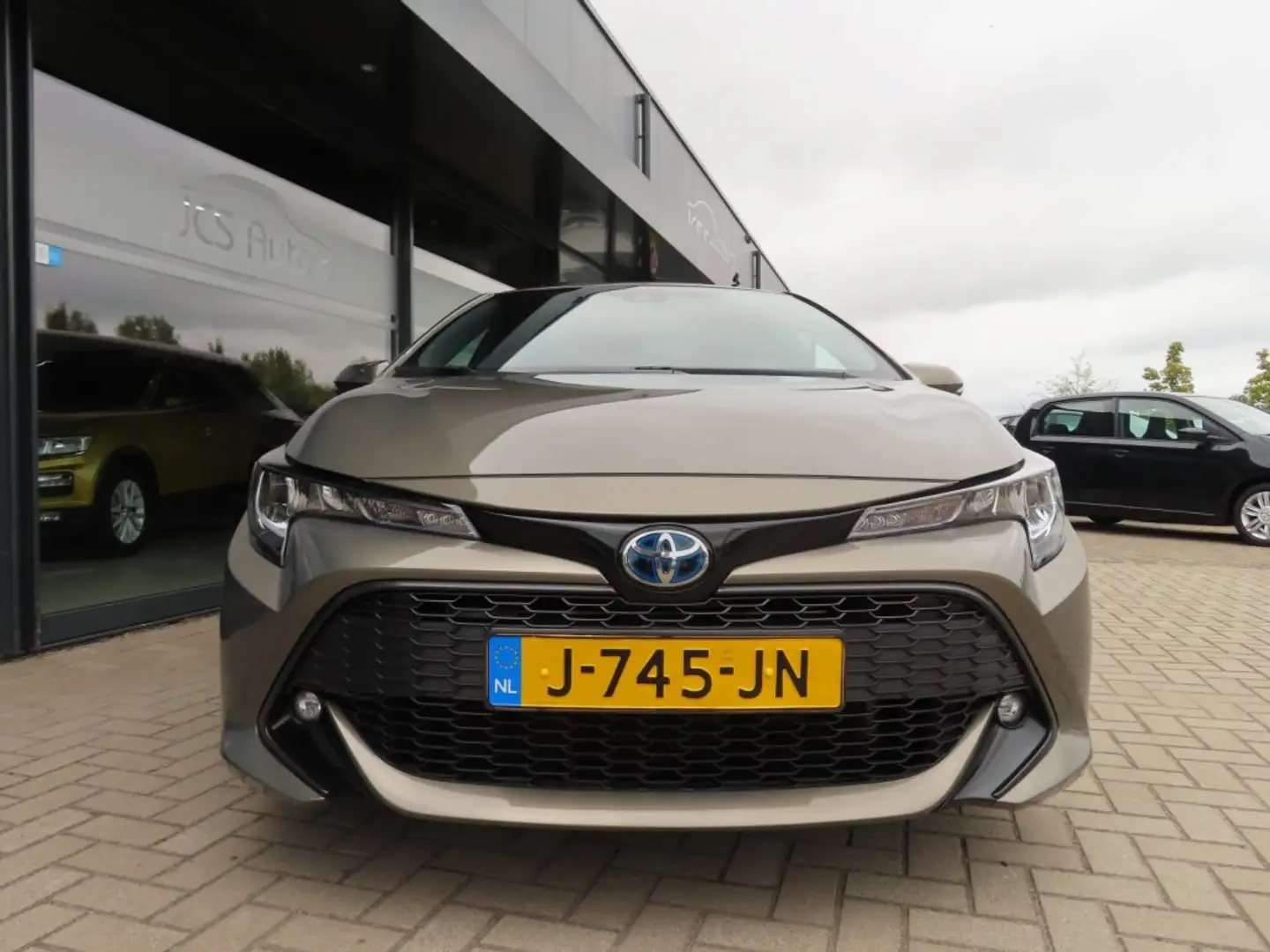 Toyota Corolla 1.8 Hybrid Bns Plus Ecc Led Navi Trekhaak 2020 Grün - 2
