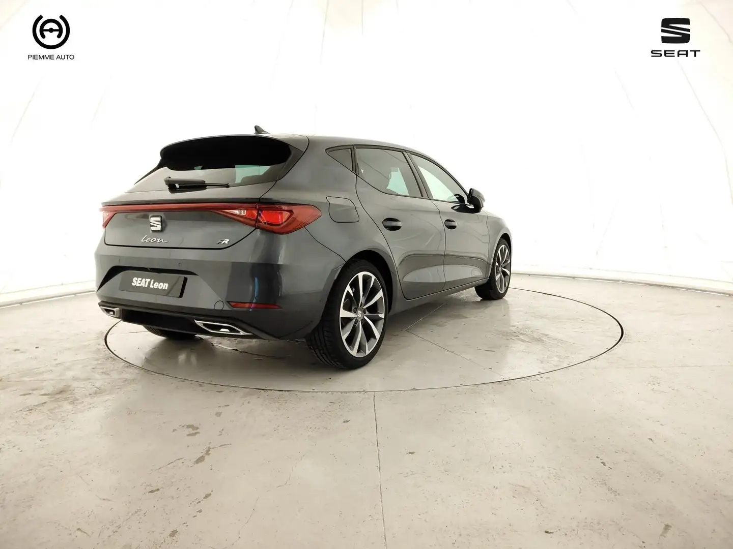 SEAT Leon Leon 2.0 TDI 150 CV DSG FR Grigio - 2