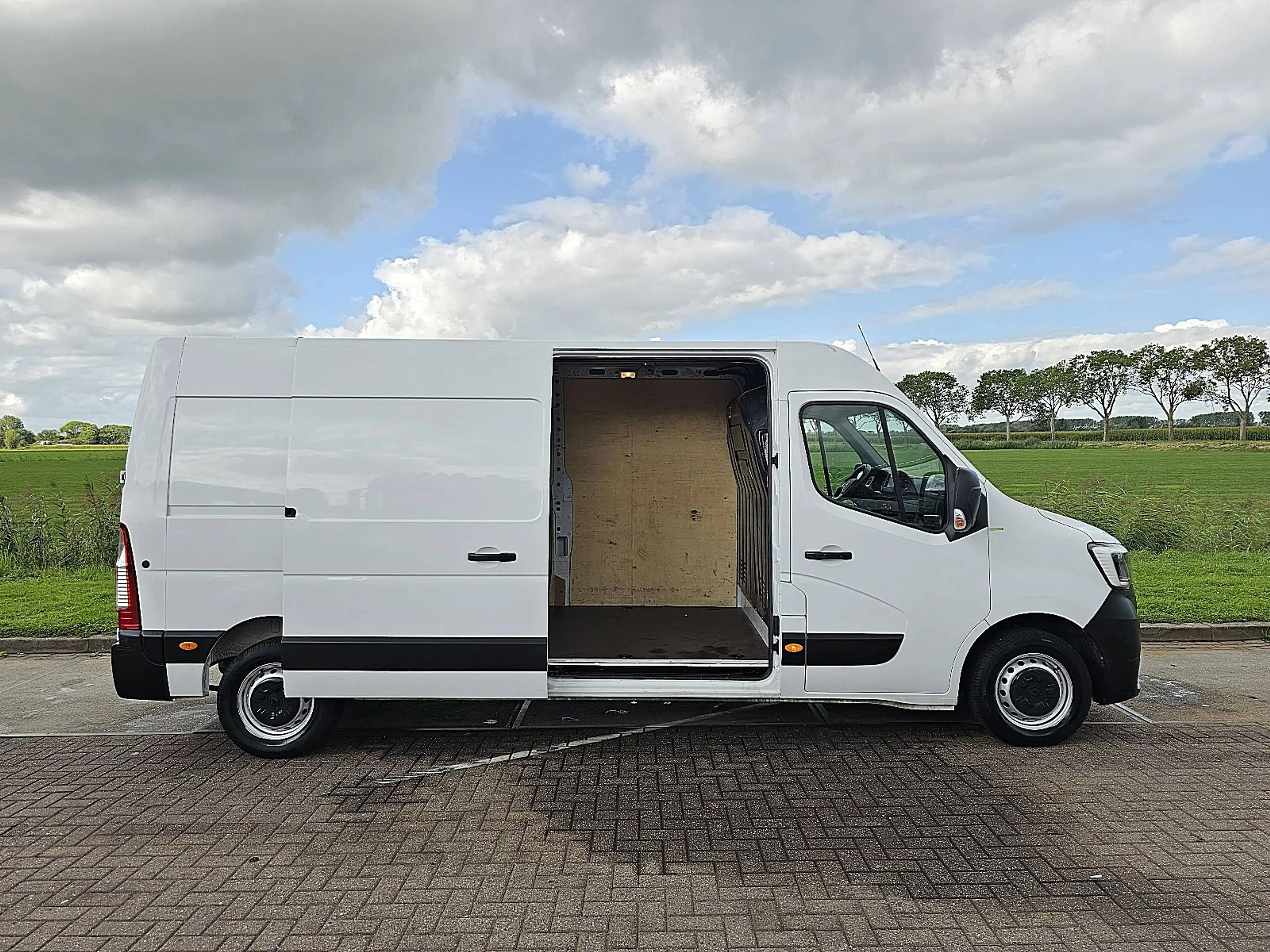 Renault Master T35 2.3 dCi 150 L3H2 Energy Comfort Cruise control — photo 6