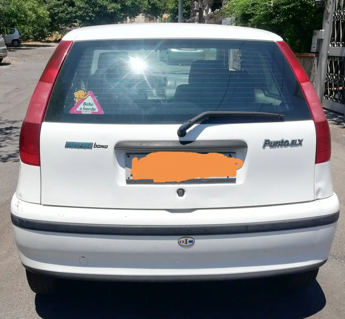Fiat Punto 1.7 turbo diesel 75 3 p ELX Biały - 2