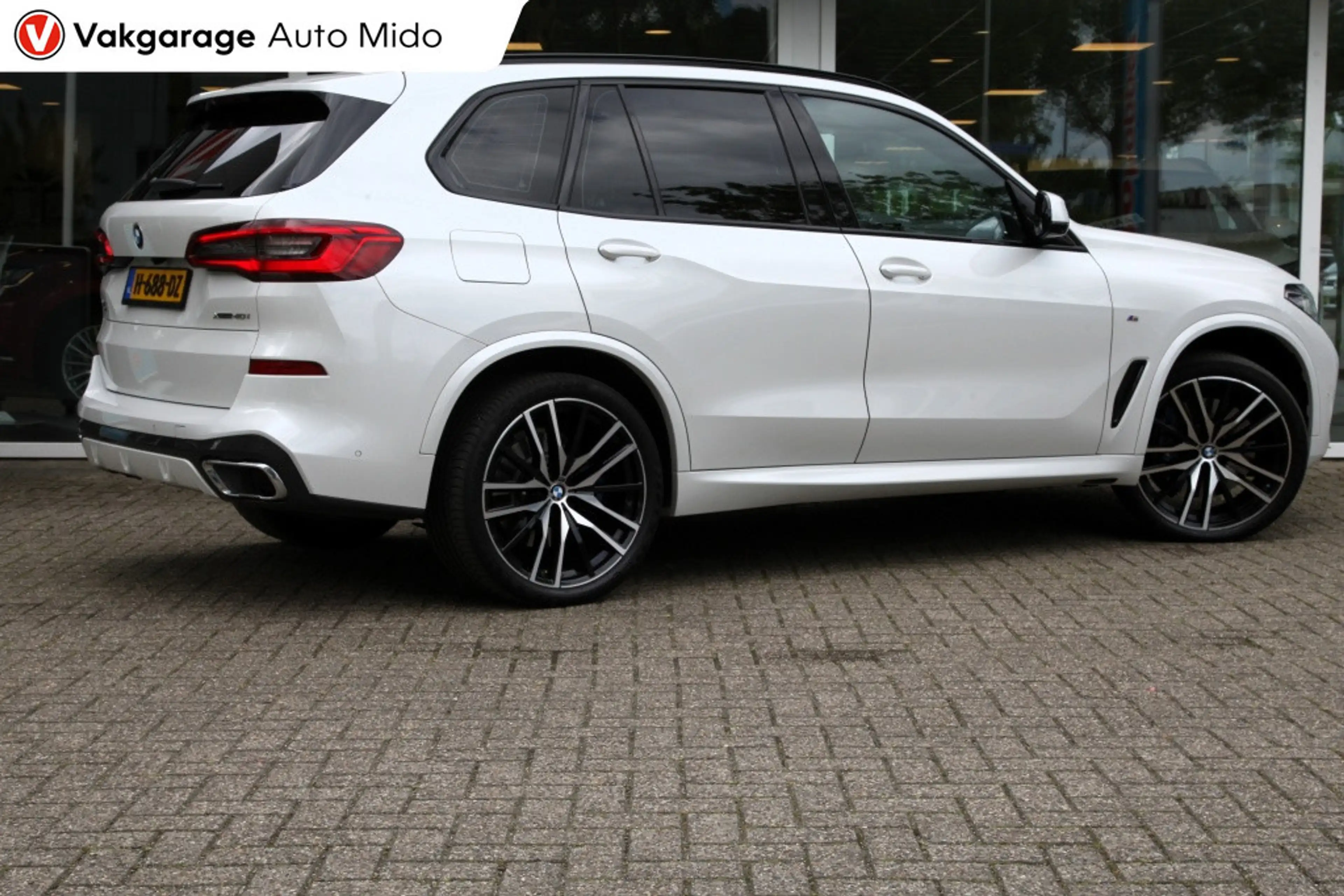 BMW X5 xDrive40i High Executive M-Sport | 7-persoons | NL — photo 9
