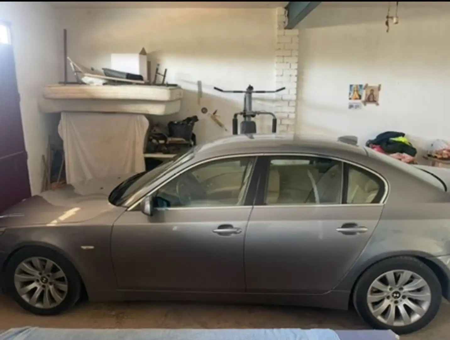 BMW 530 BMW 530d e60 2004 - 1