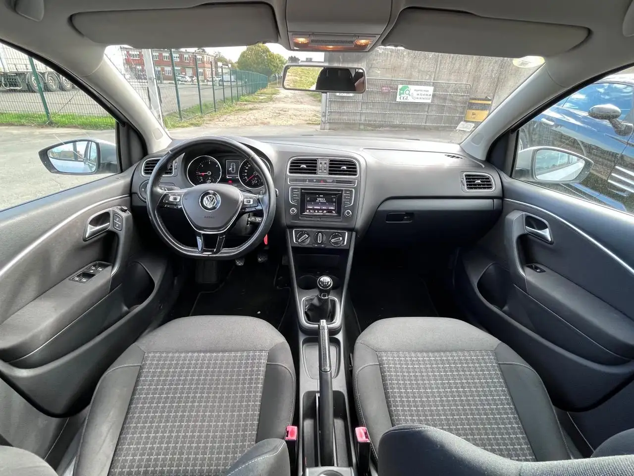 Volkswagen Polo Citadine 5 portes — photo 17