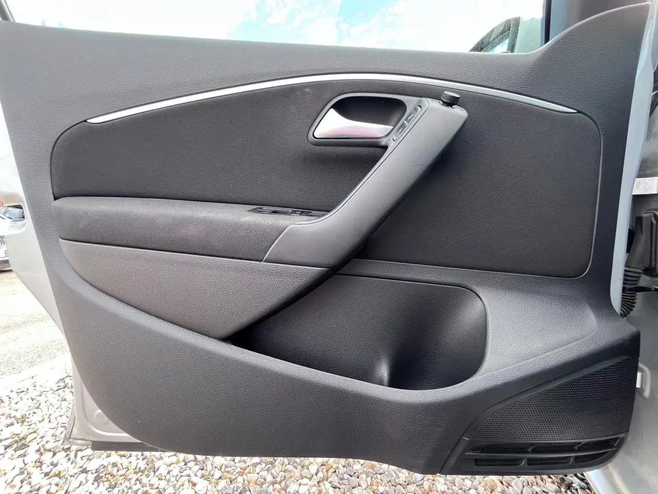 Volkswagen Polo Citadine 5 portes — photo 22