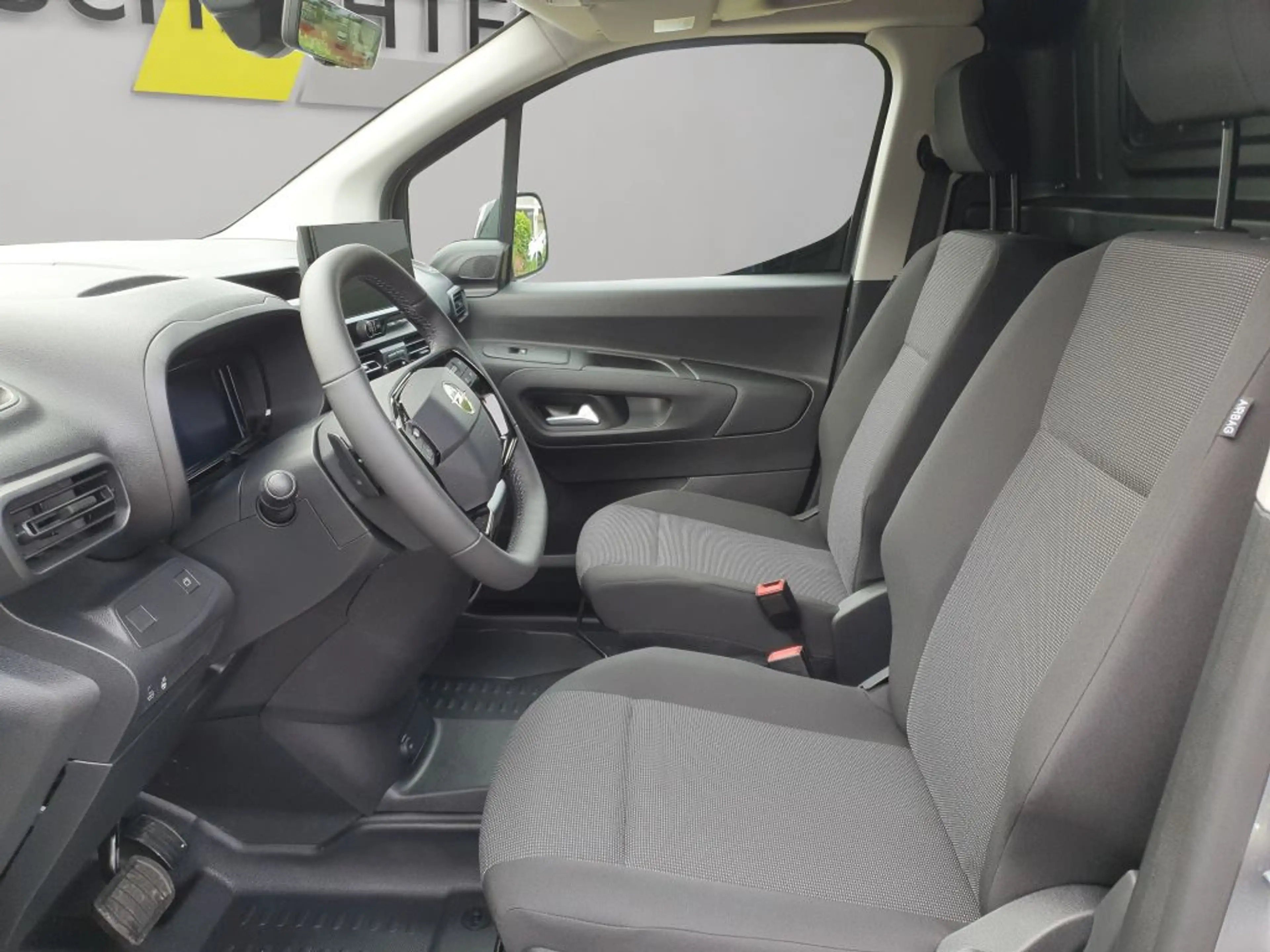 Opel Combo-e Cargo (50-kWh) L1 EHZ — photo 9