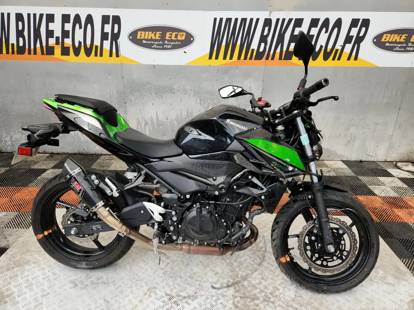 Kawasaki Z 400 Vert - 1