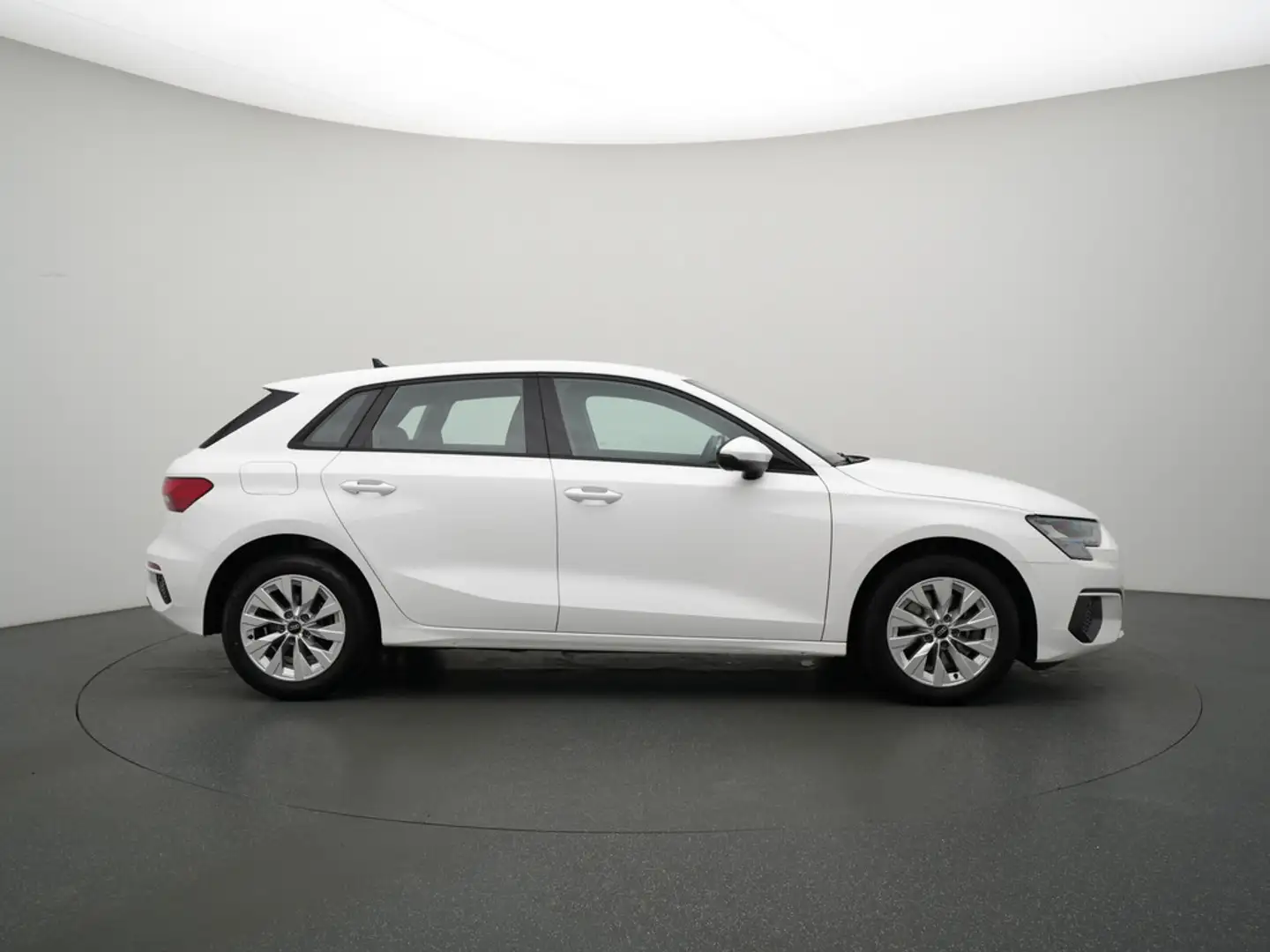 Audi A3 Sportback e S-TRON VIRT ACC CARPLAY SHZ LE Weiß - 2