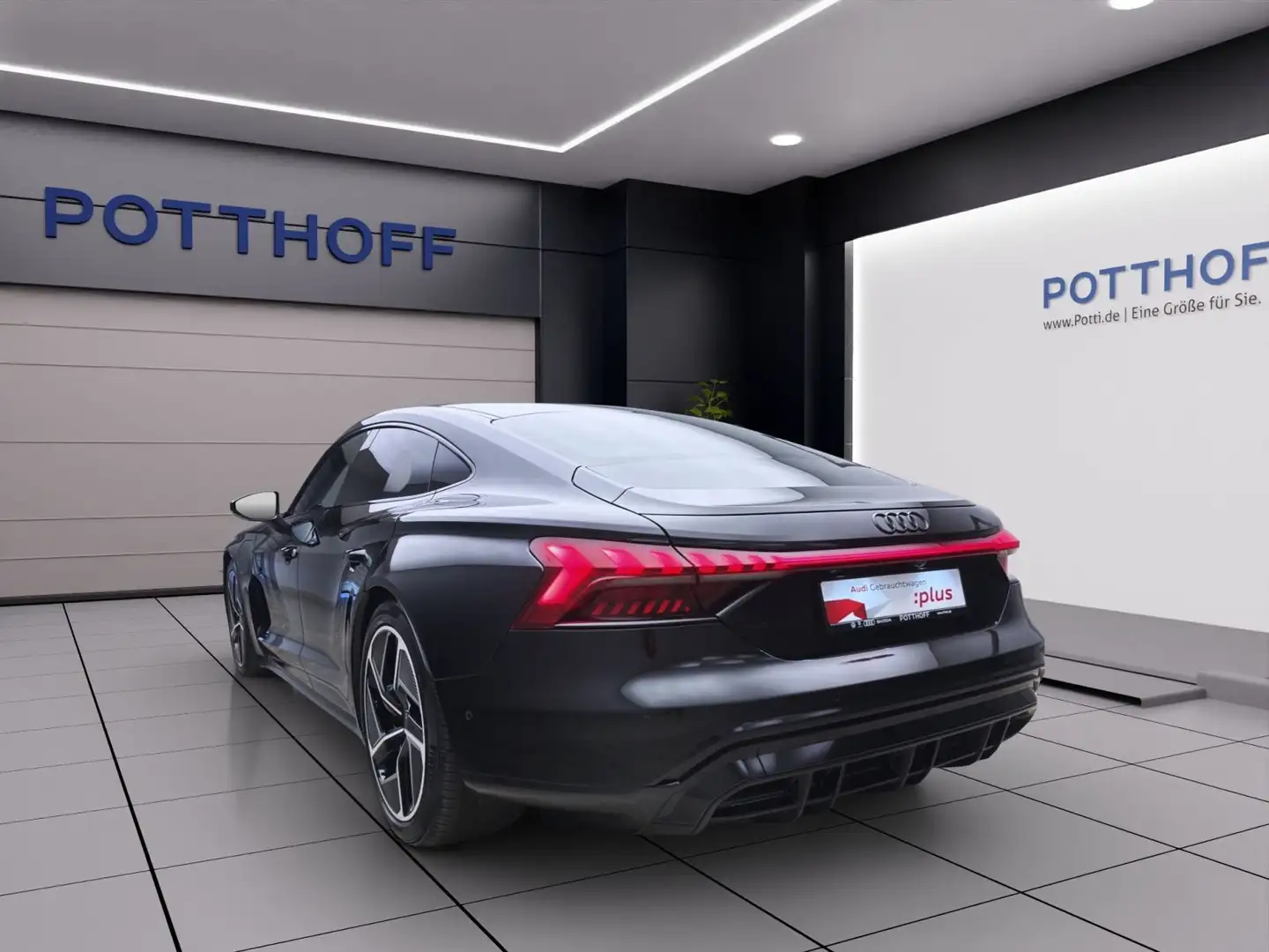 Audi e-tron GT e-tron GT Q PANO MATRIX LED+ B&O LM20 Schwarz - 2