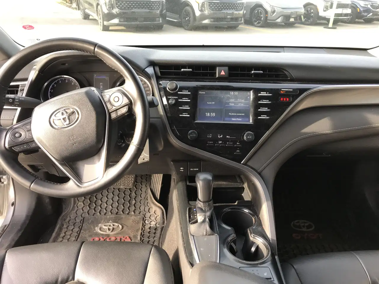 Toyota Camry снимка Toyota Camry