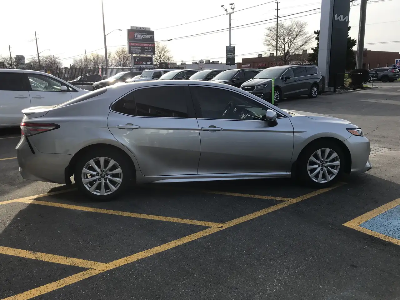 Toyota Camry снимка Toyota Camry