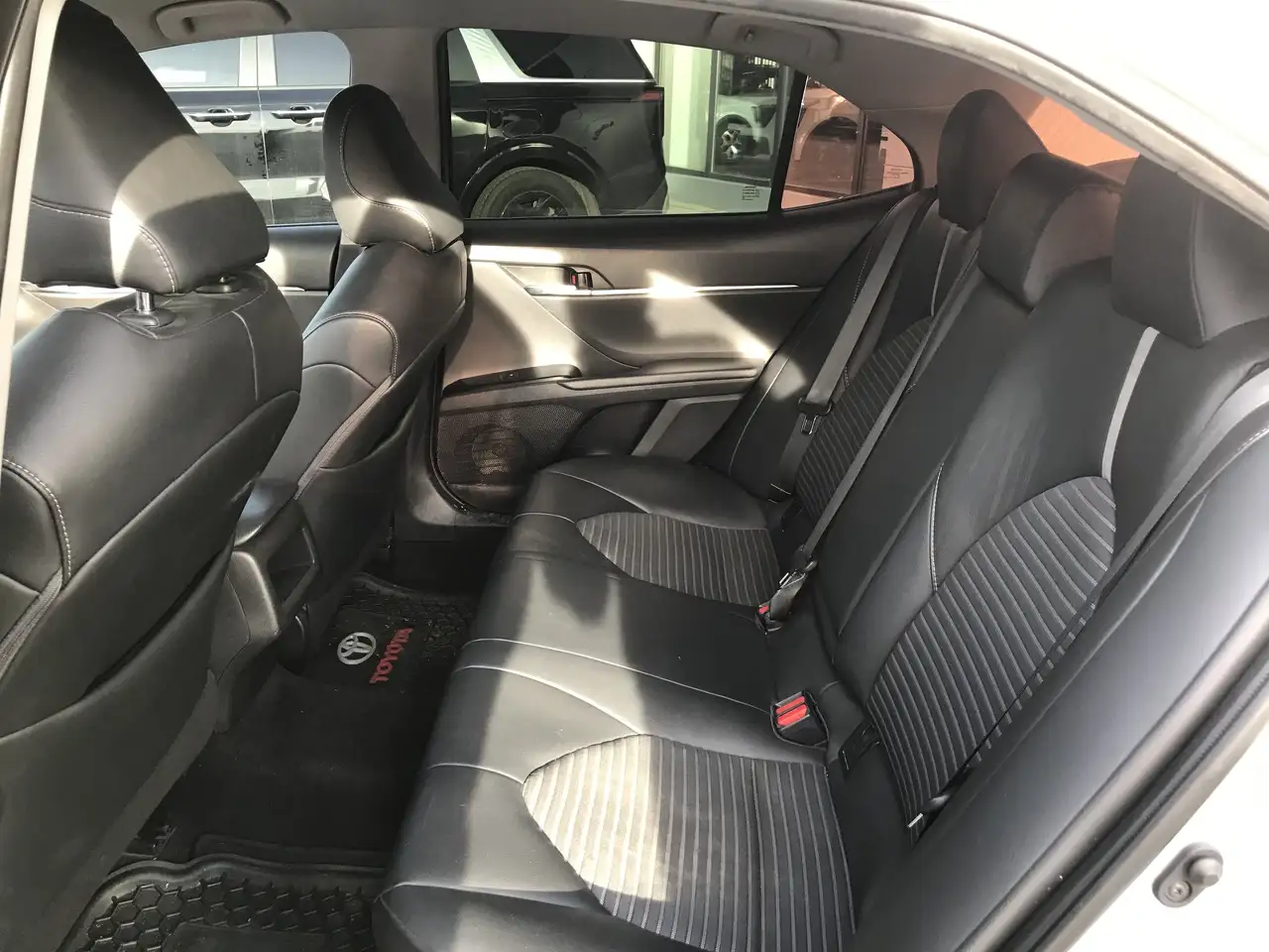 Toyota Camry снимка Toyota Camry